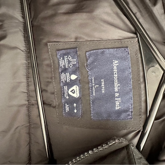 ABERCROMBIE & FITCH - PUFFER SHELL JACKET! - Size large - Picture 8 of 8